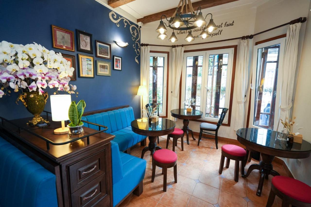 Musketeers Guest House 河内 外观 照片