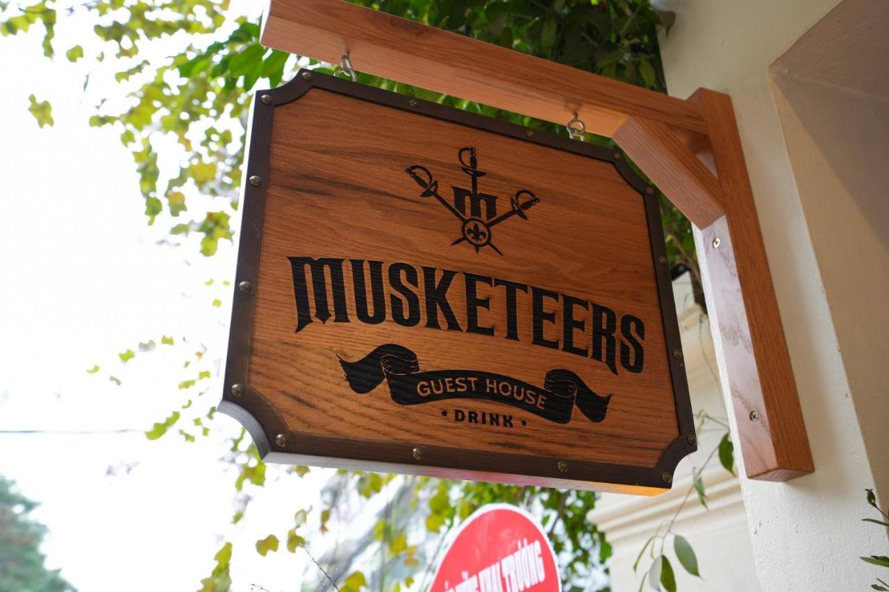 Musketeers Guest House 河内 外观 照片